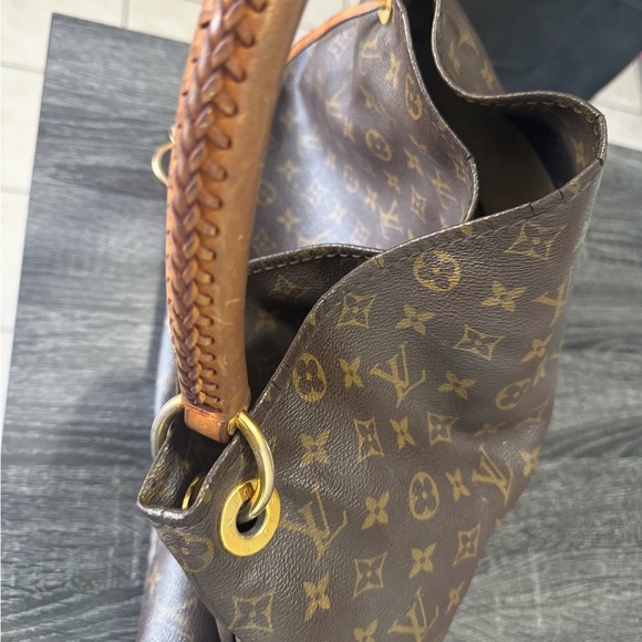 Louis Vuitton Brown Monogram Shoulder Bag AUTHENTIC ‼️‼️ - Picture 14 of 16